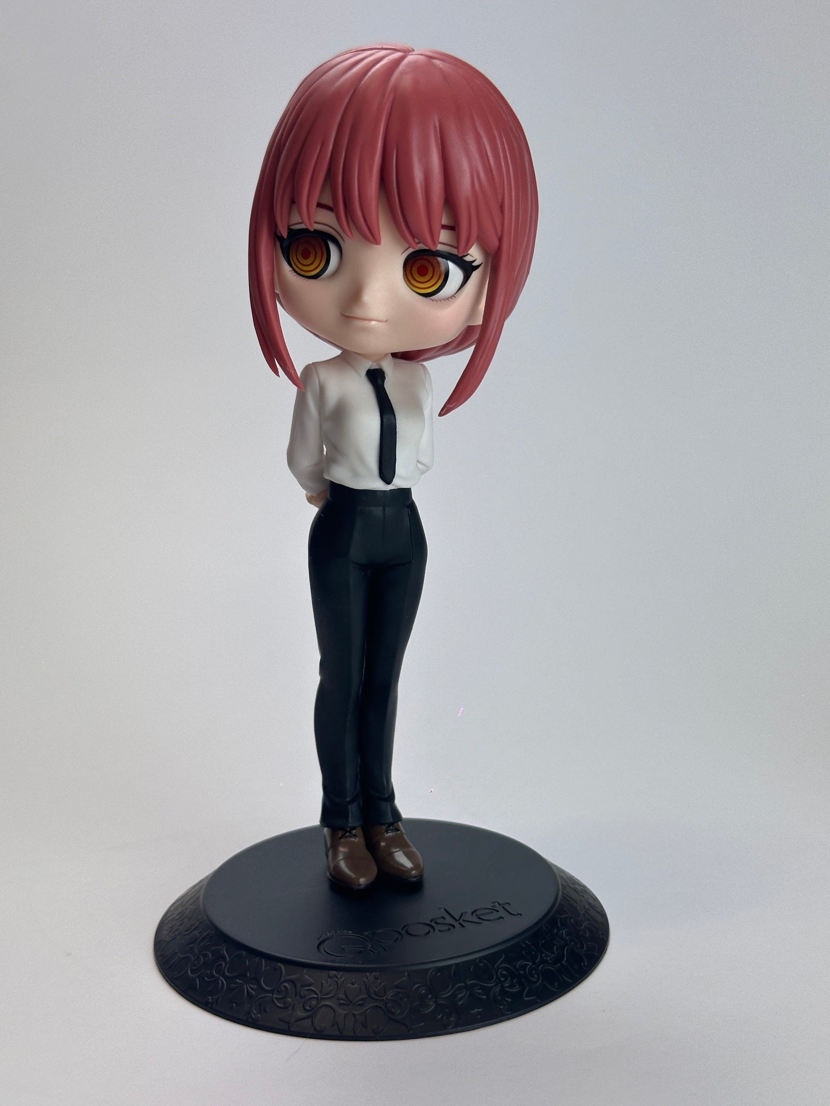 CHAINSAW MAN FIGURA MAKIMA QPOSKET MUY BUEN ESTADO