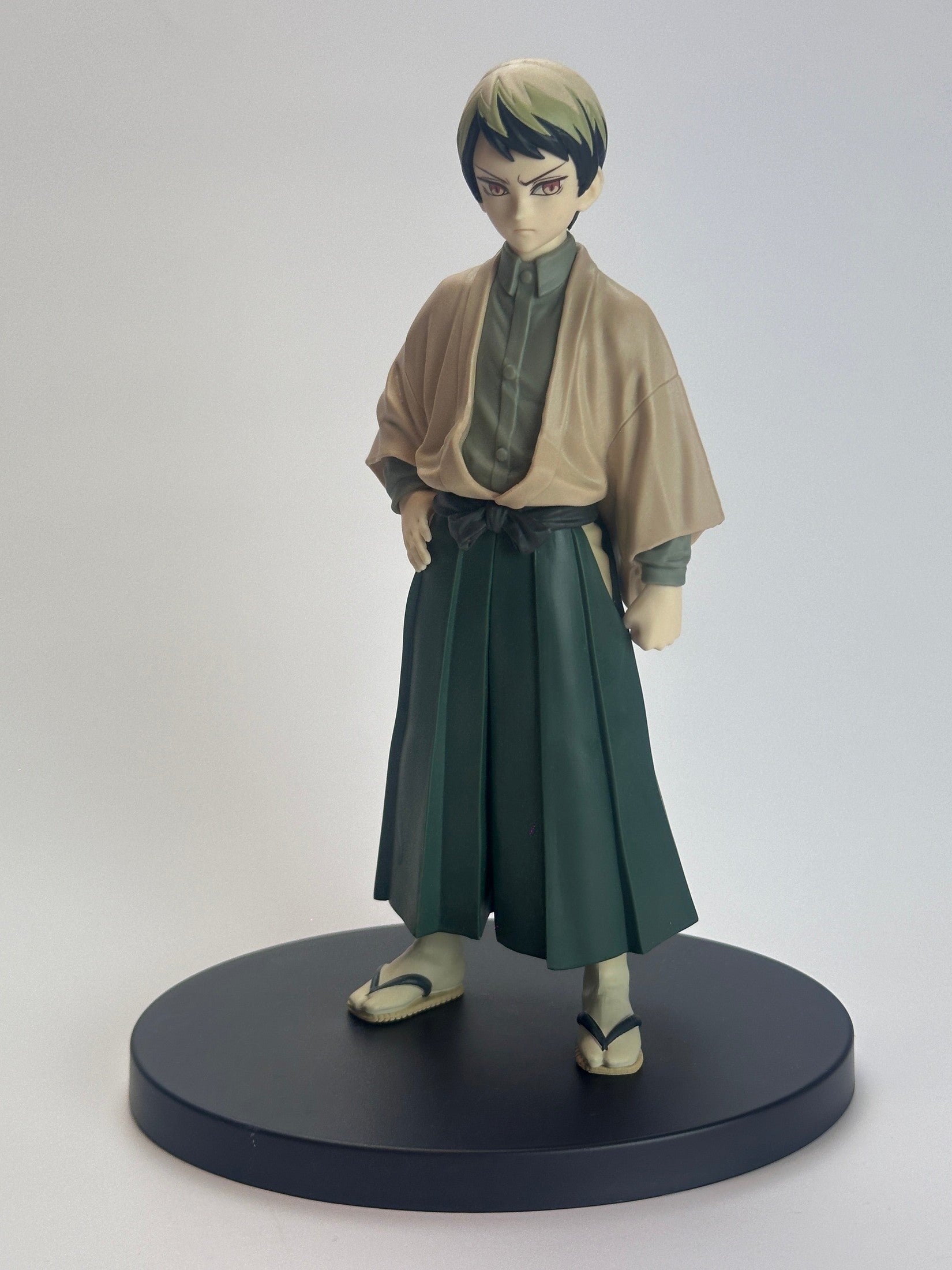 DEMON SLAYER FIGURA YUSHIRO VOL. 22 BANPRESTO VER. SEPIA MUY BUEN ESTADO Banpresto Otaku Village