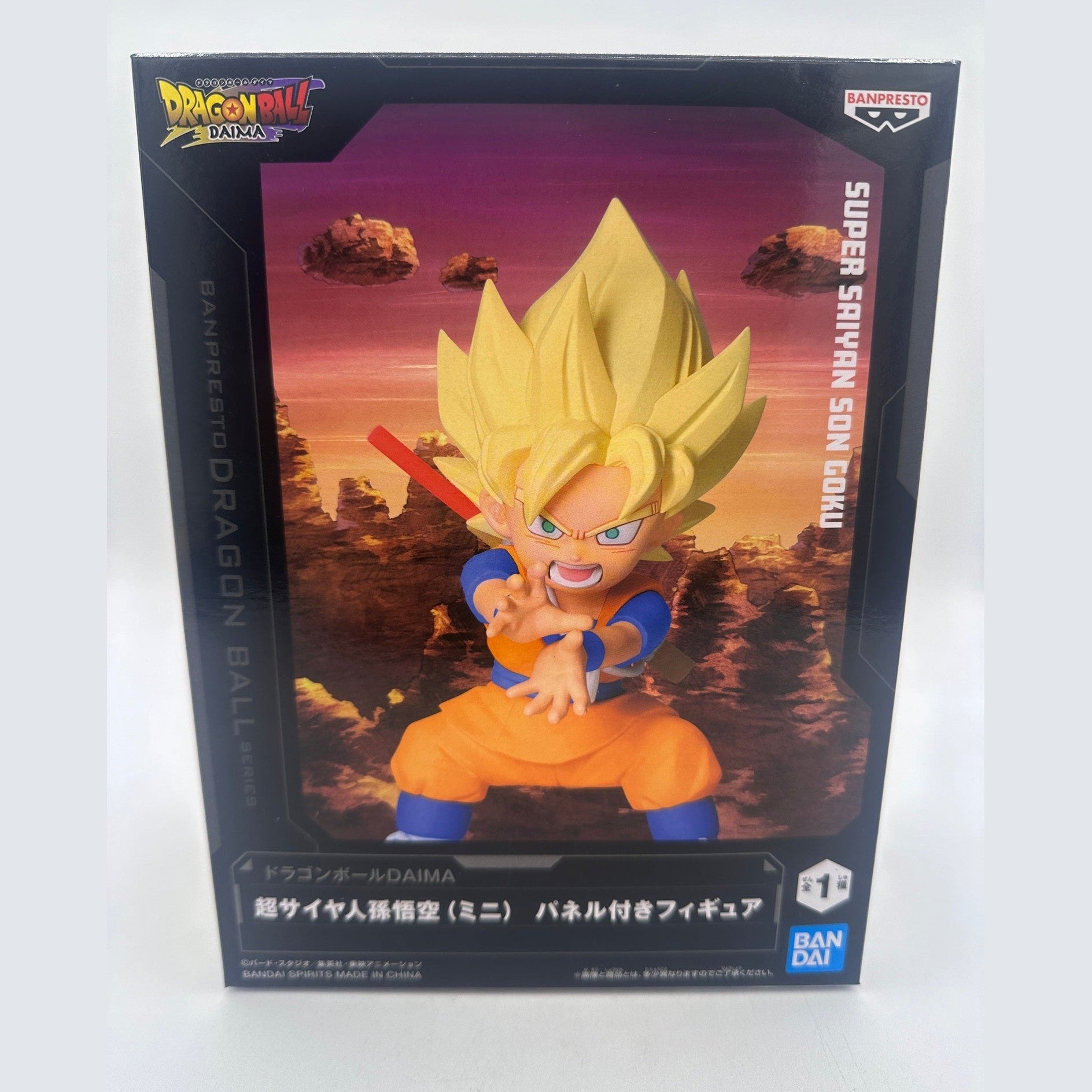 DRAGON BALL DAIMA FIGURA GOKU SUPER SAIYAN WITH PANEL COMO NUEVA