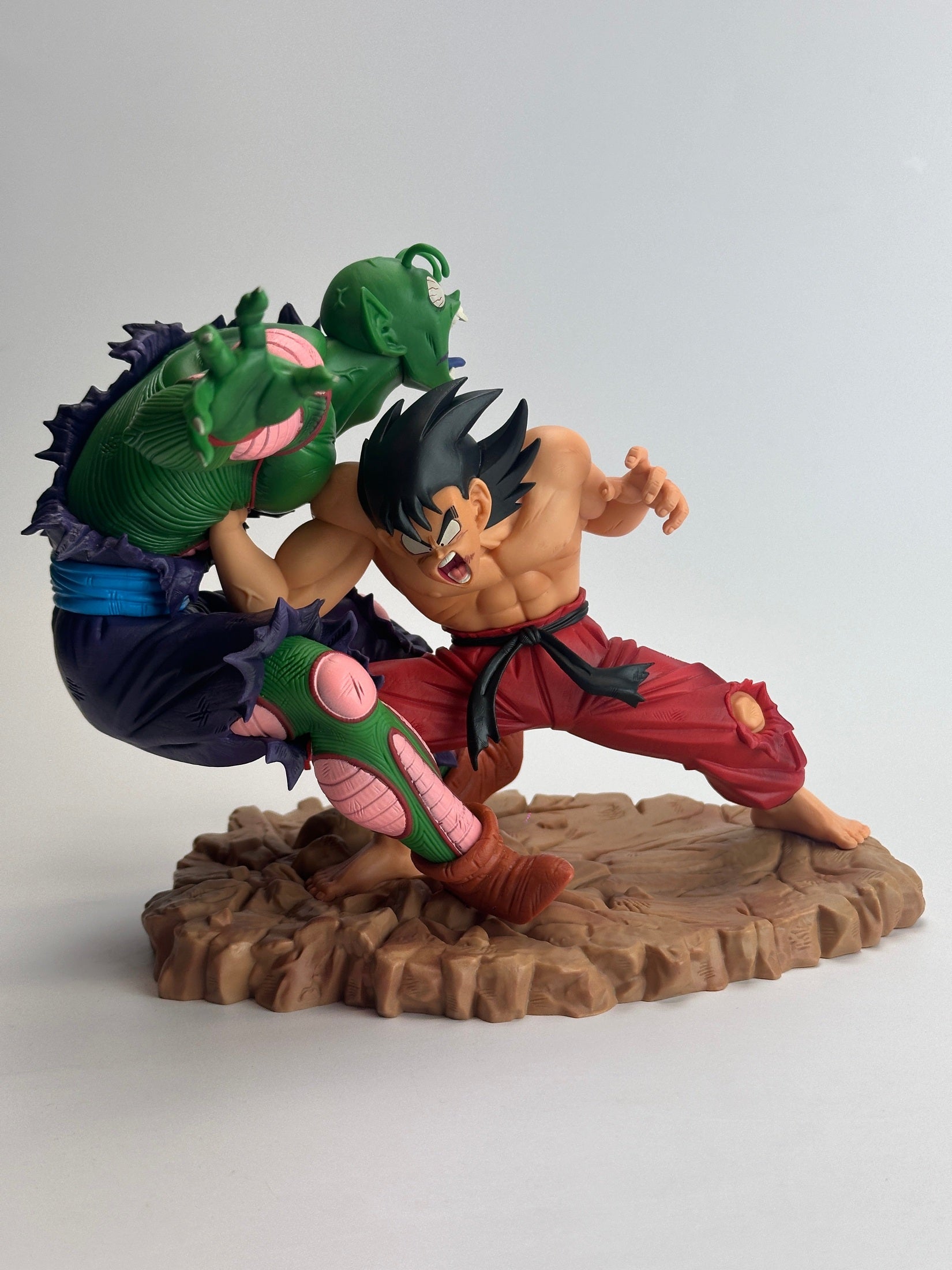DRAGON BALL FIGURA DRAGON HISTORY PREMIO A PICCOLO VS SON GOKU REVIBLE MOMENT ICHIBAN KUJI MUY BUEN ESTADO