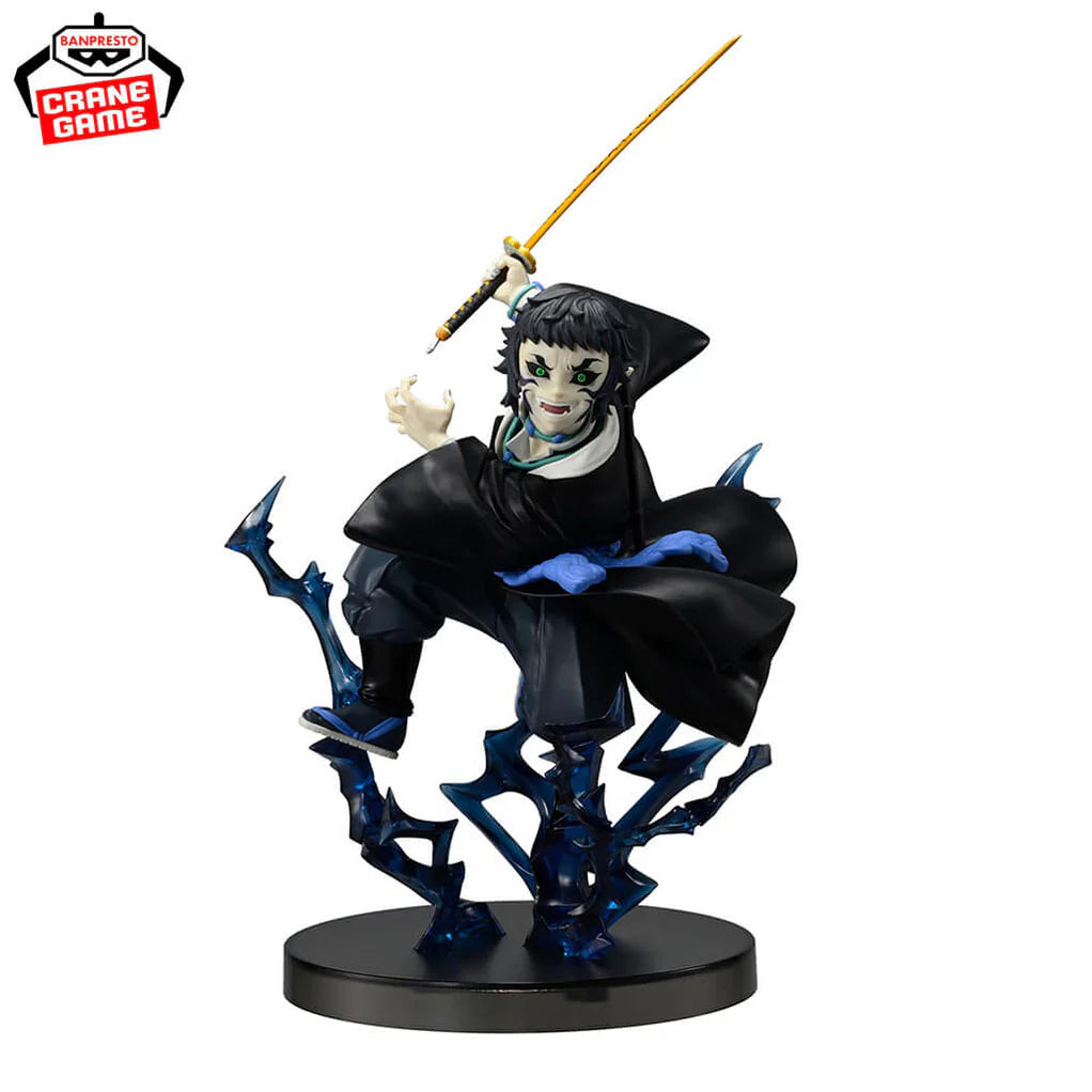 Estatua de Kaigaku de Demon Slayer, 21 cm, con espada dorada y efectos de batalla azules.