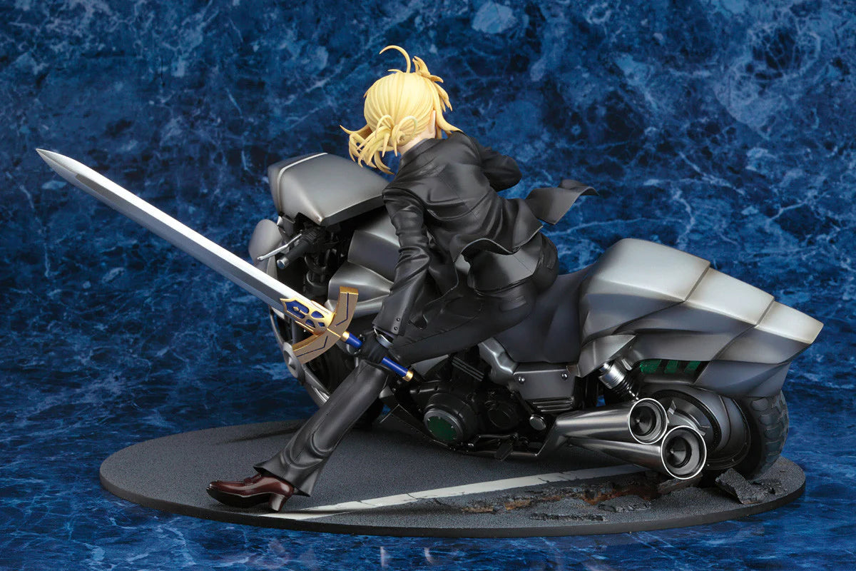 FATE ZERO SABER MOTORED CUIRASSIER 1/8 SCALE GOOD SMILE COMPANY