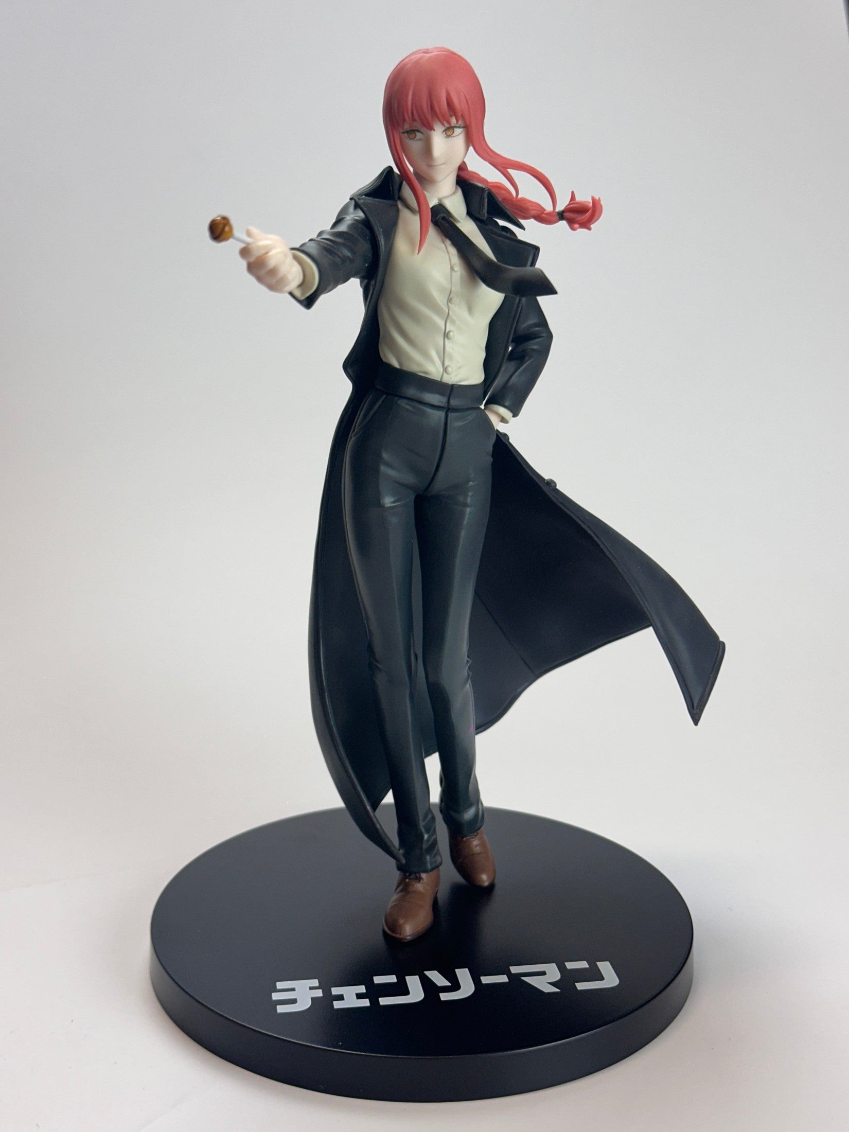 FIGURA CHAINSAW MAN MAKIMA LUMINASTA SEGA PRECINTADA PREVENTA 3-4 sem. Sega Otaku Village