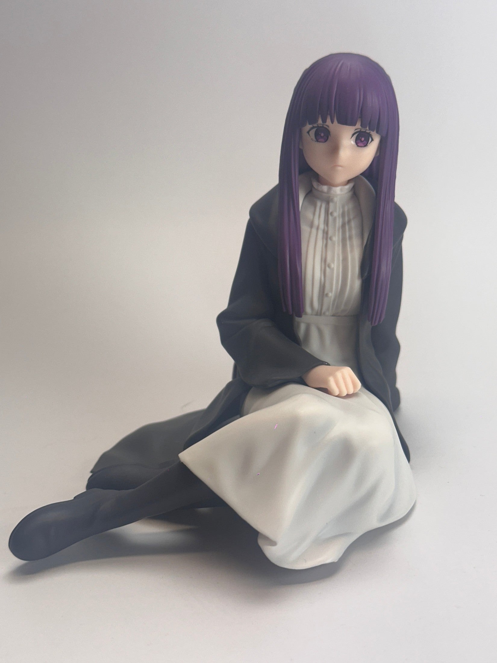 FRIEREN BEYOND JOURNEY'S END FIGURA FERN ELCOCO MUY BUEN ESTADO Elcoco Otaku Village