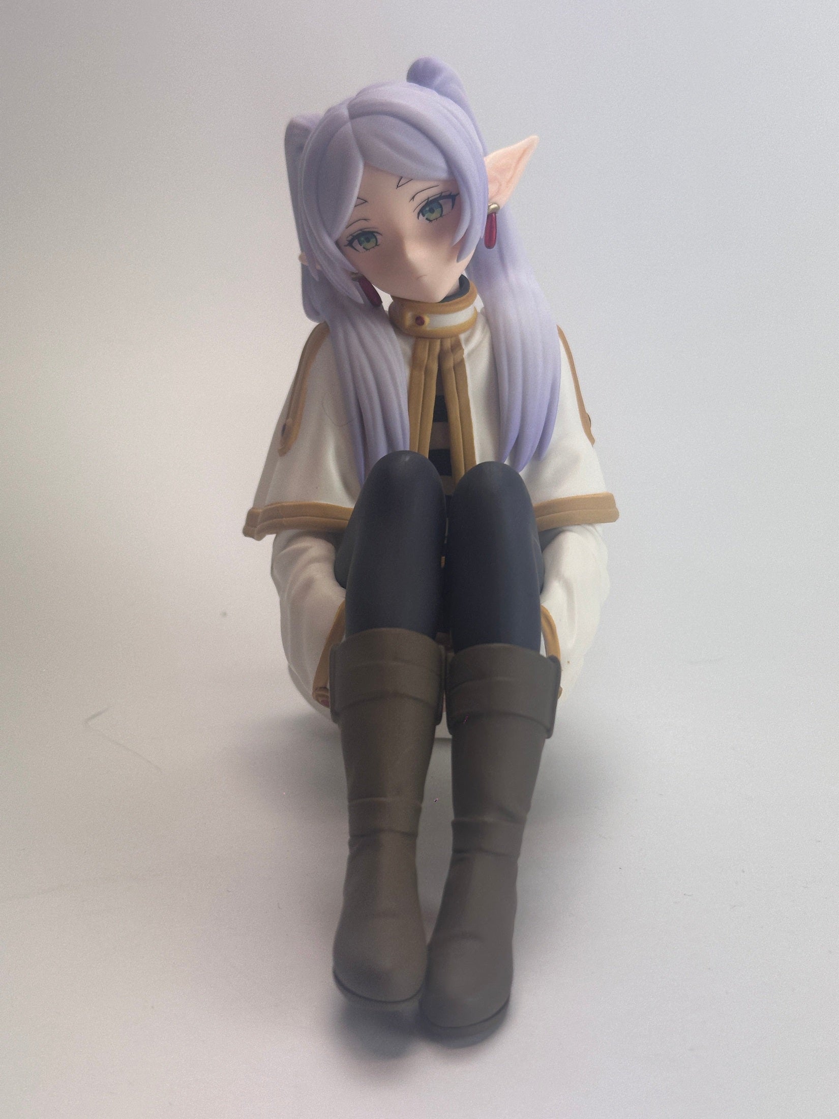 FRIEREN BEYOND JOURNEY'S END FIGURA FRIEREN ELCOCO MUY BUEN ESTADO Elcoco Otaku Village