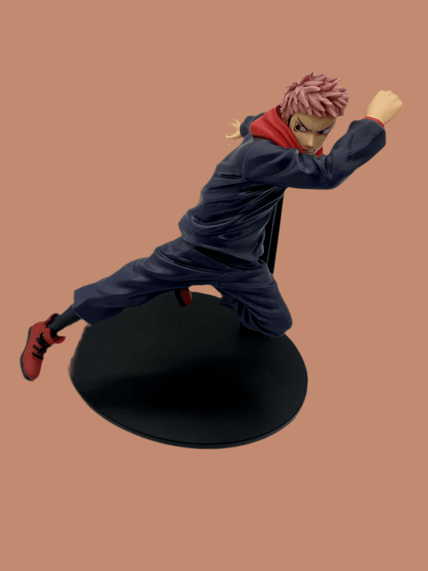 JUJUTSU KAISEN FIGURA YUJI ITADORI JUJUTSU KAISEN JUKON NO KATA COMO NUEVA