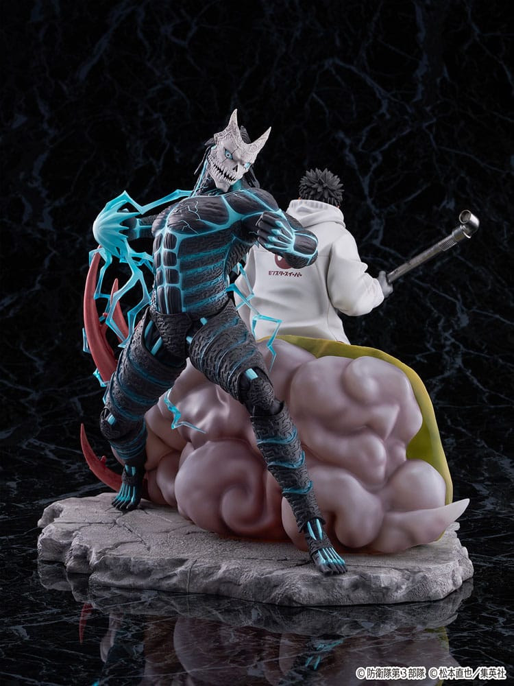KAIJU NO.8 PVC SHIBUYA SCRAMBLE FIGURE 1/7 KAIJU NO.8 & KAFKA HIBINO