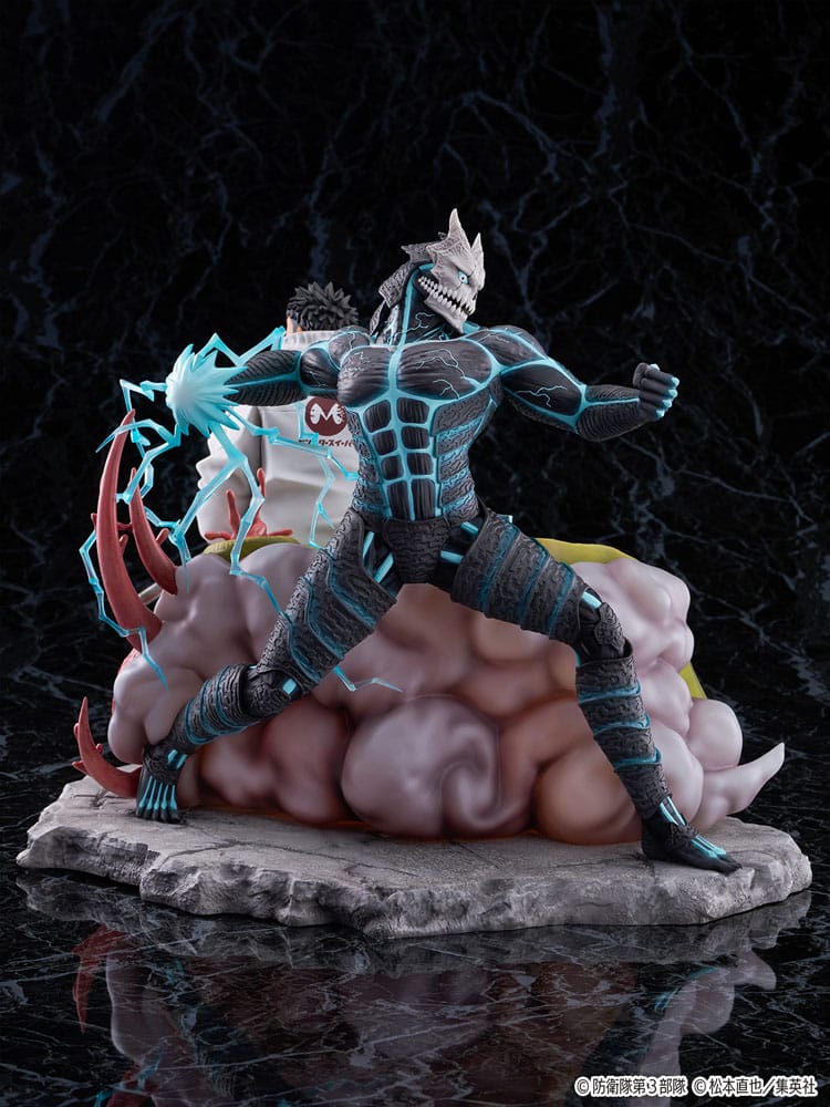 KAIJU NO.8 PVC SHIBUYA SCRAMBLE FIGURE 1/7 KAIJU NO.8 & KAFKA HIBINO
