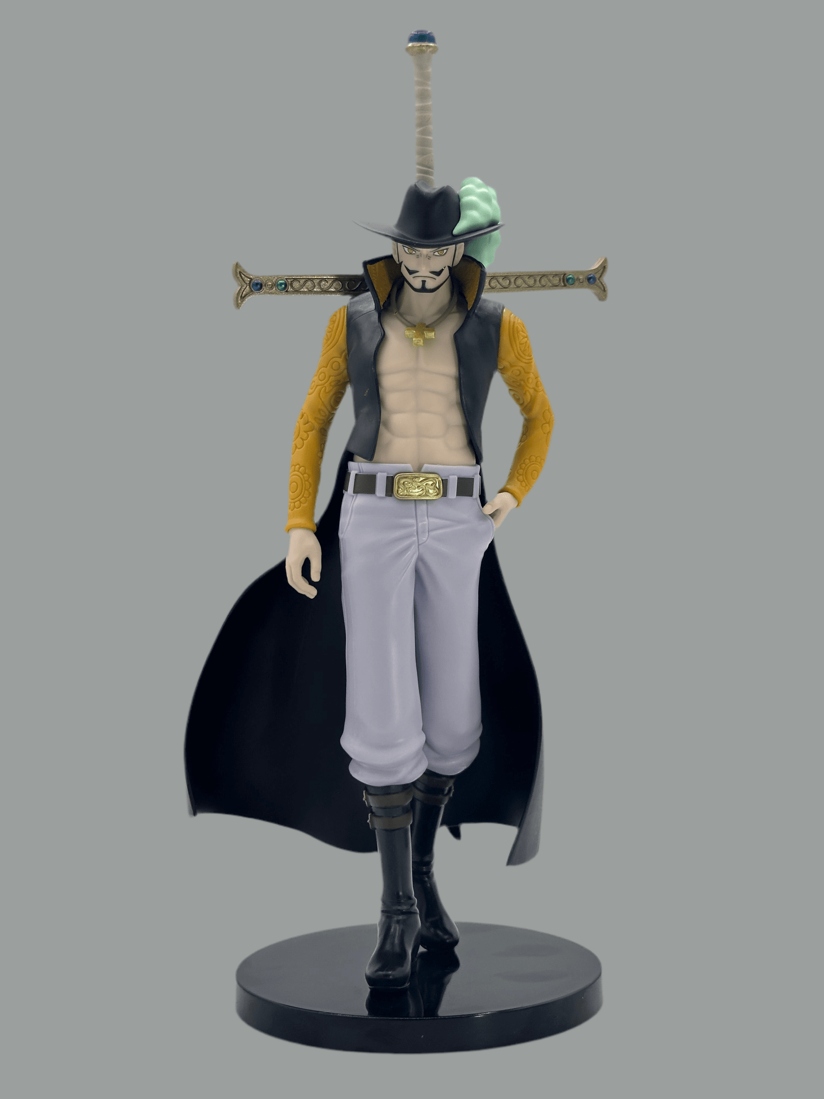 ONE PIECE FIGURA DRACULE MIHAWK THE SHUKKO COMO NUEVA Banpresto Otaku Village