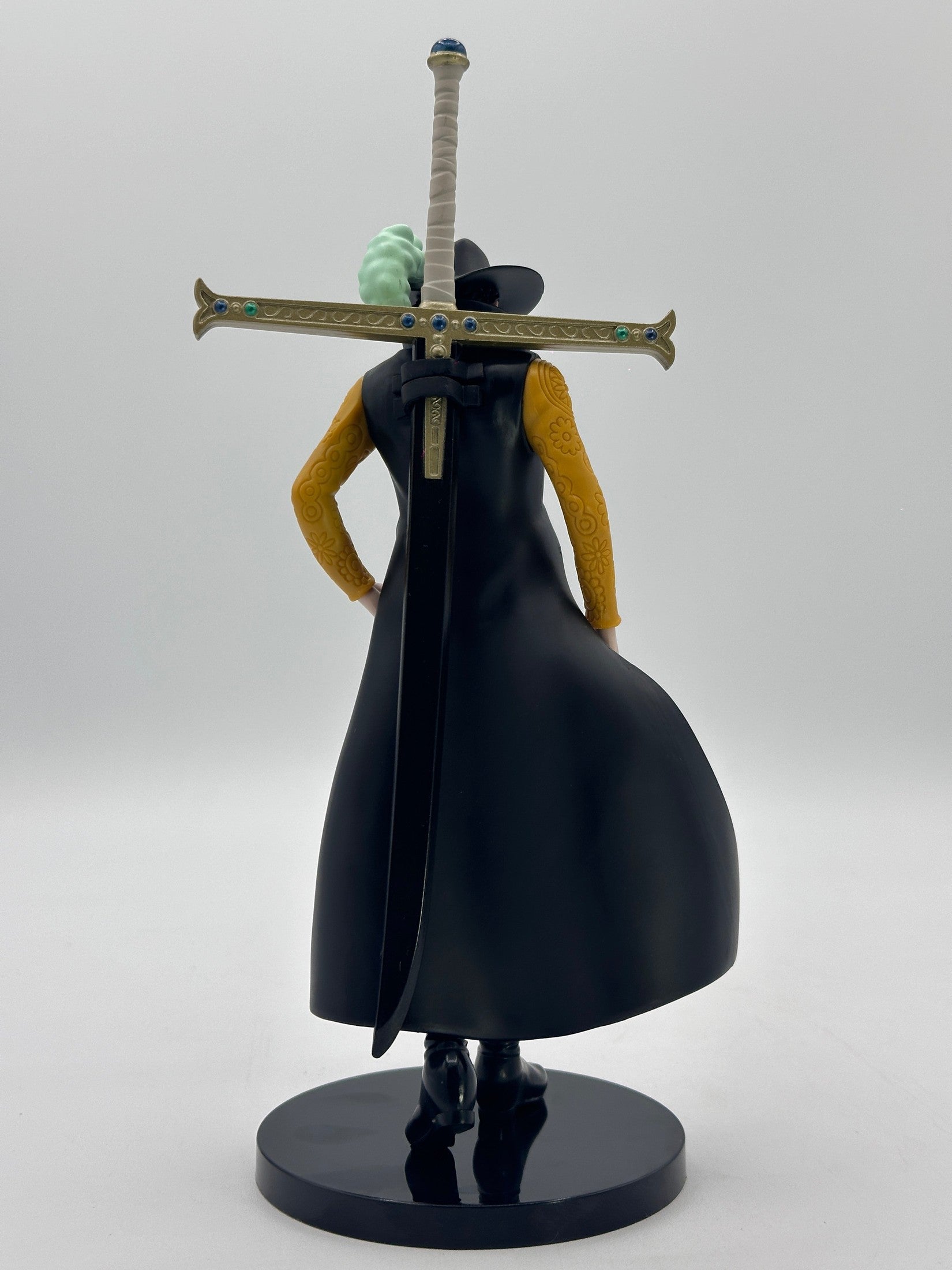 ONE PIECE FIGURA DRACULE MIHAWK THE SHUKKO COMO NUEVA Banpresto Otaku Village