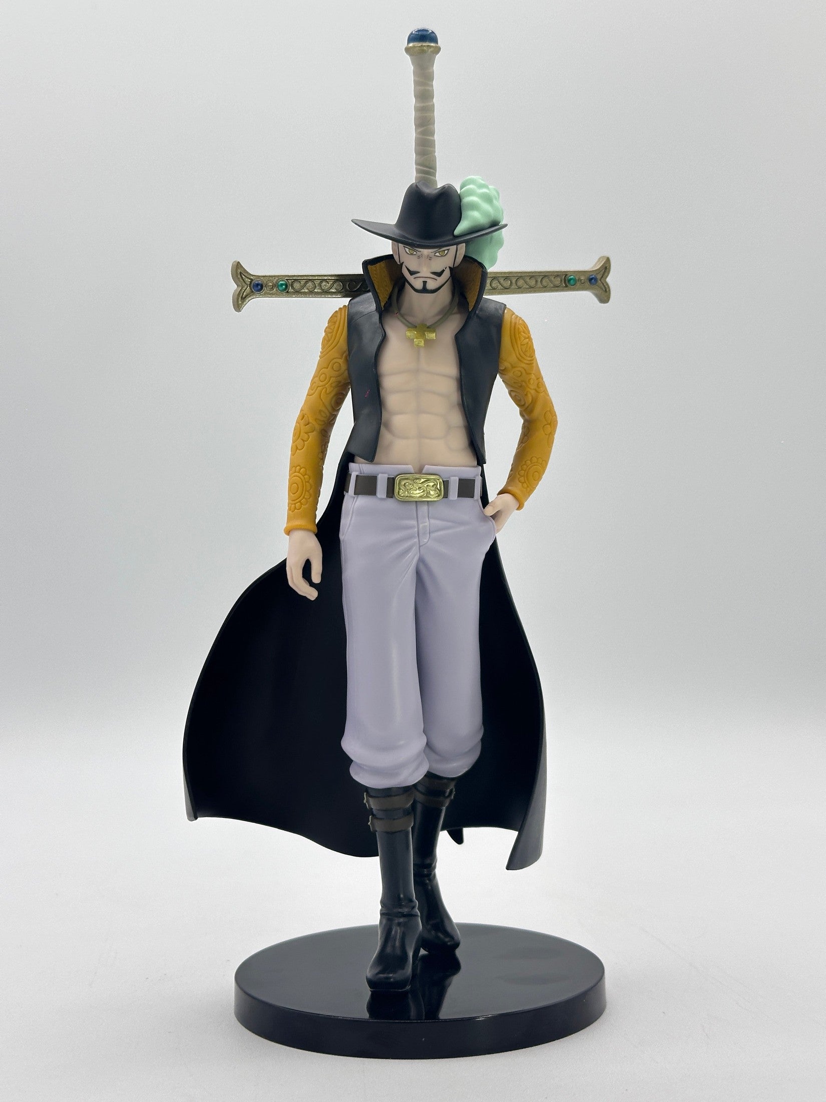 ONE PIECE FIGURA DRACULE MIHAWK THE SHUKKO COMO NUEVA Banpresto Otaku Village