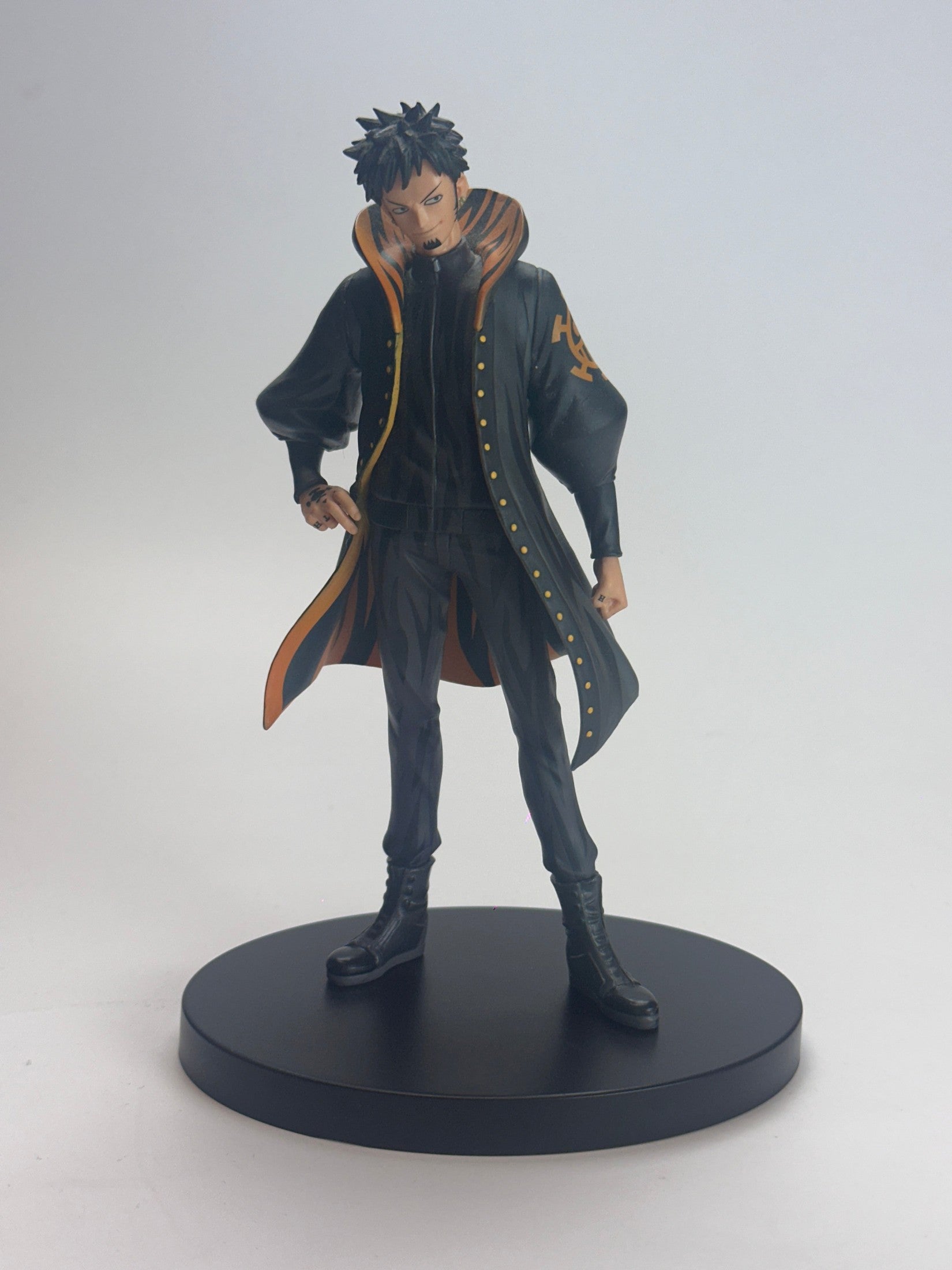 ONE PIECE FIGURA DXF THE GRANDLINE MEN 15ª EDICIÓN TRAFALGAR LAW VOL.7 MUY BUEN ESTADO