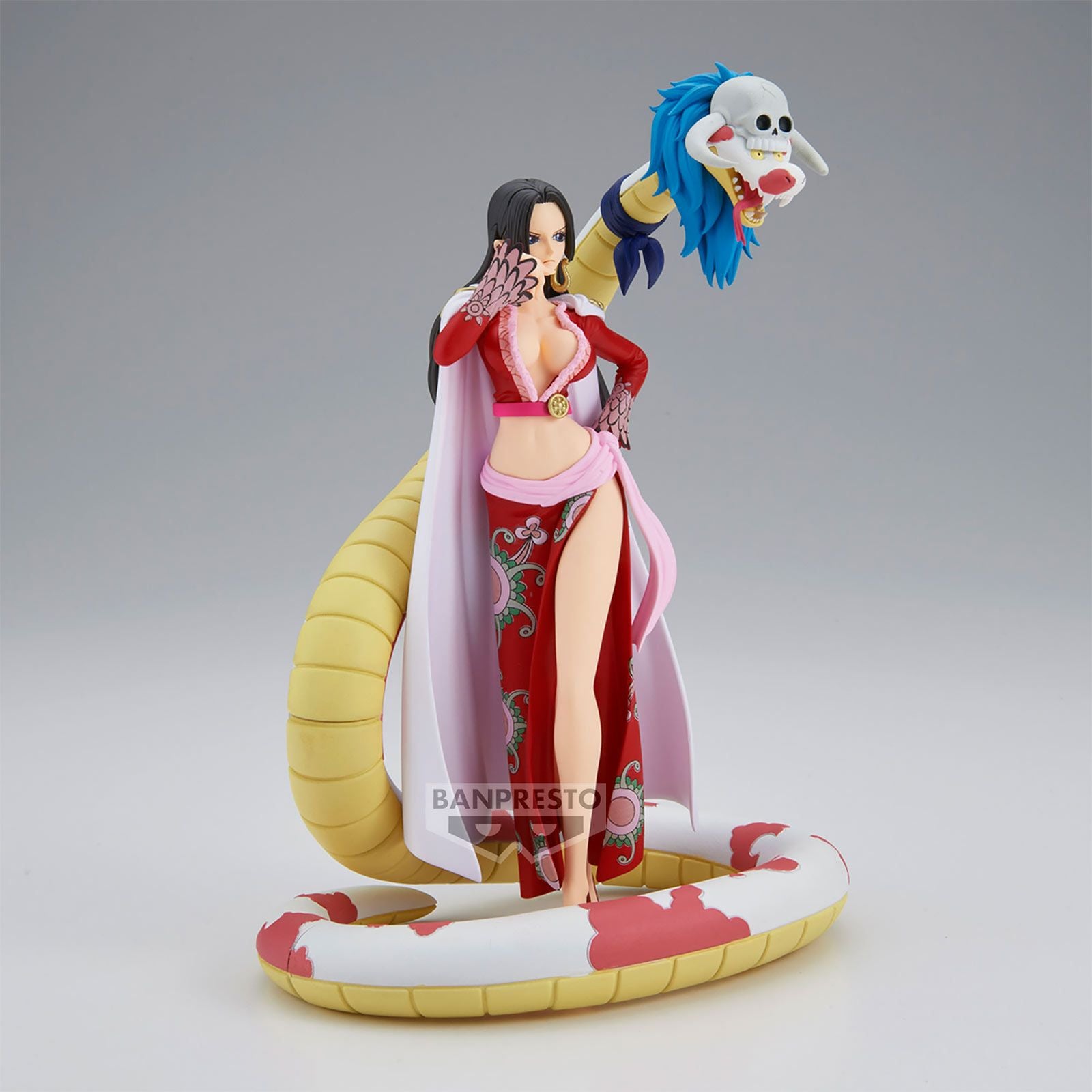 Estatua de Boa Hancock de One Piece, 17 cm, con vestido rojo y capa blanca, junto a su serpiente Salome.