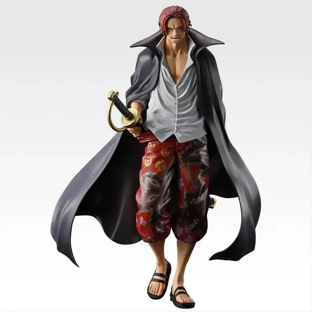Estatua de Shanks de One Piece, 21 cm, con cabello rojo, capa negra, camisa blanca y pantalones rojos estampados, empuñando una espada.