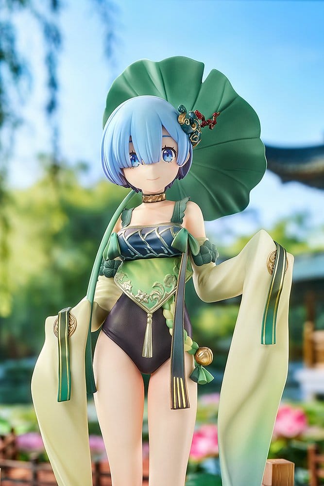 RE:ZERO STARTING LIFE IN ANOTHER WORLD- ESTATUA 1/7 REM: BREATHER IN THE GARDEN VER.