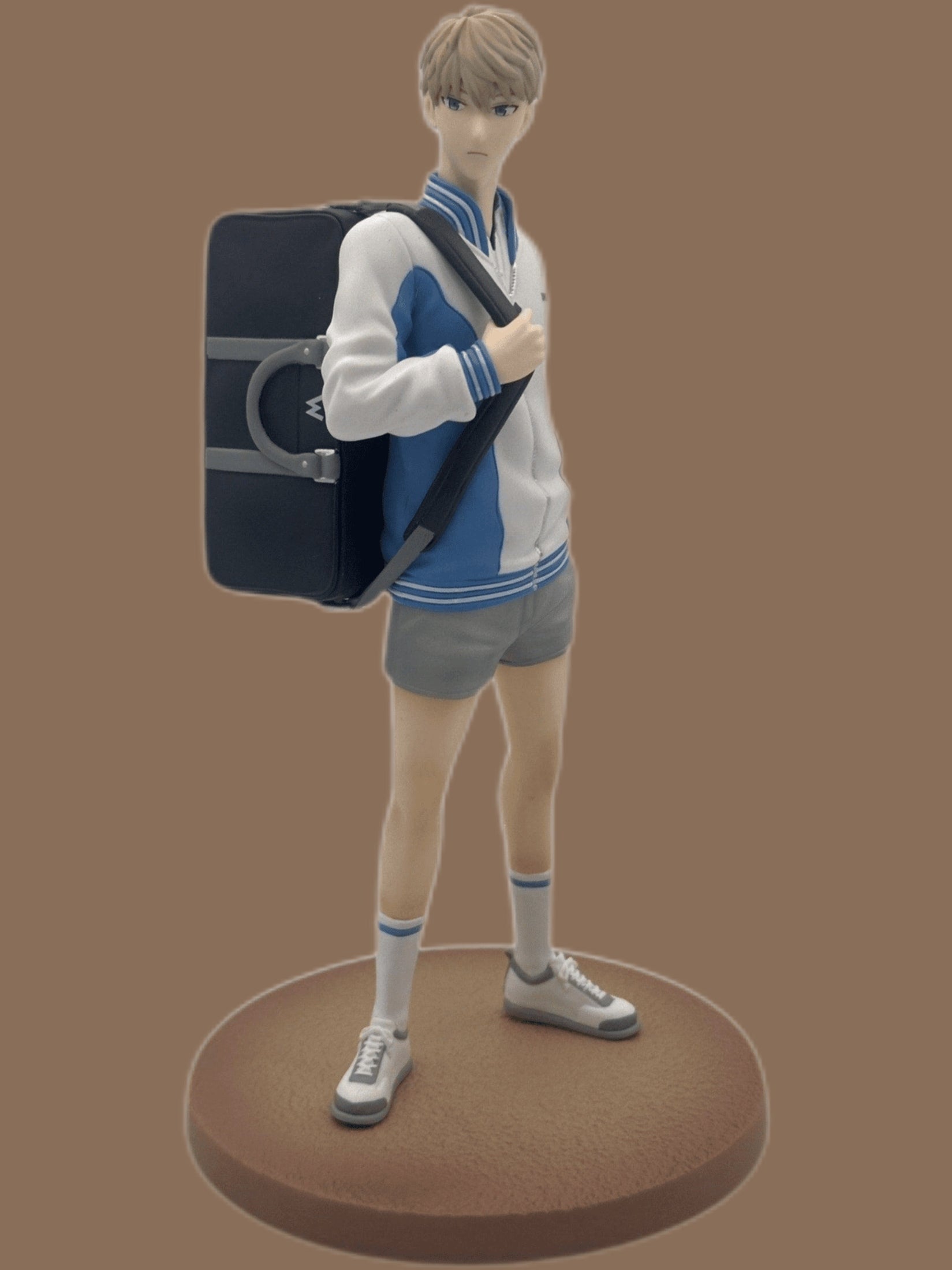 SPY X FAMILY FIGURA SEGA LUMINASTA LOID FORGER TENNIS MUY BUEN ESTADO