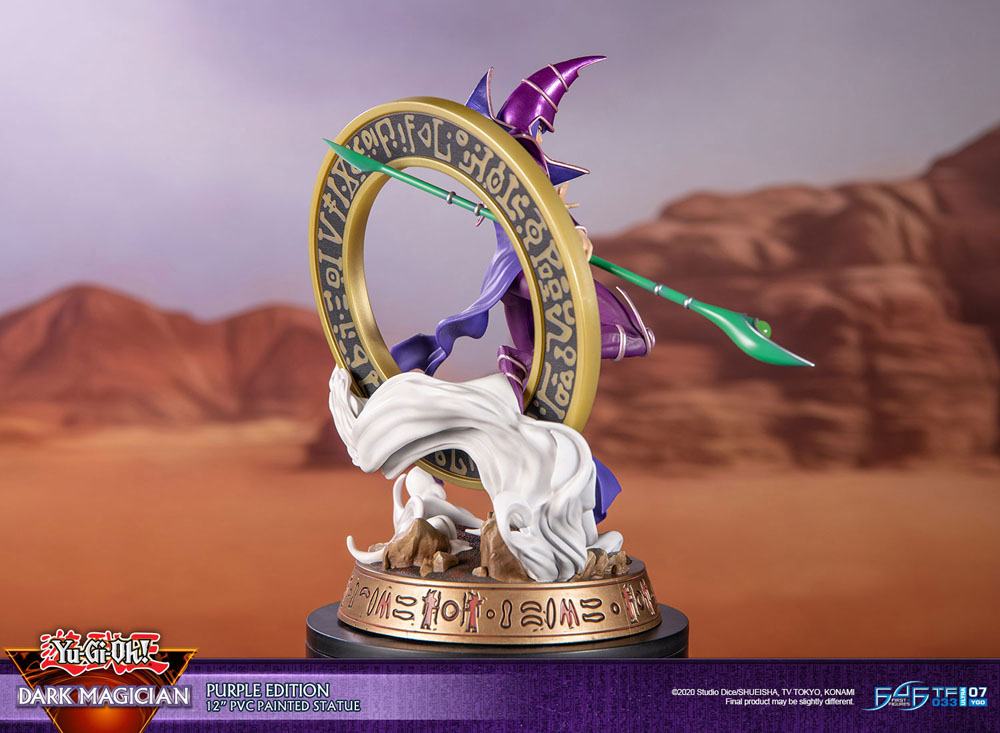 YU-GI-OH! ESTATUA PVC DARK MAGICIAN PURPLE VERSION