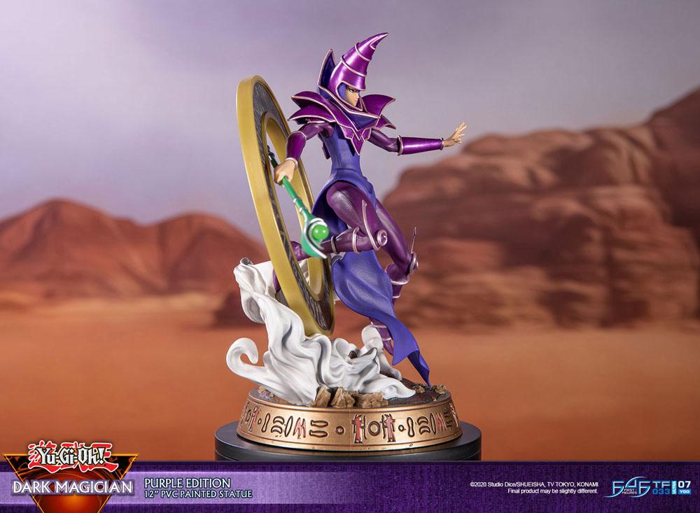 YU-GI-OH! ESTATUA PVC DARK MAGICIAN PURPLE VERSION