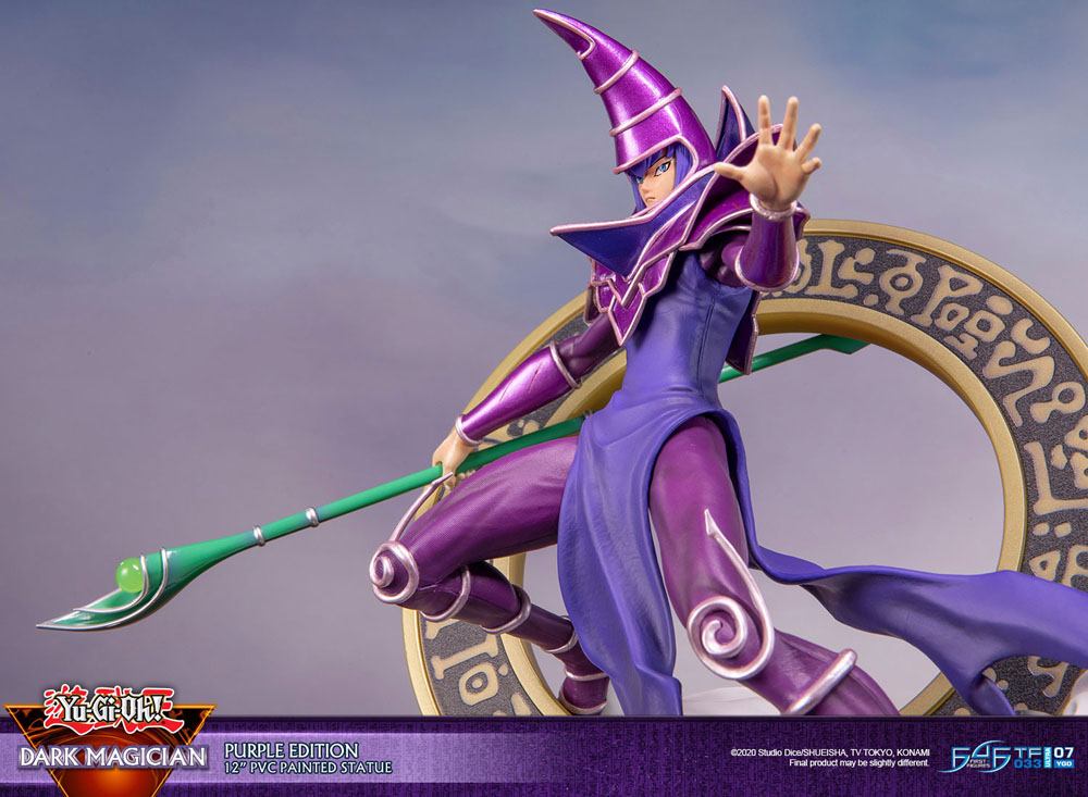 YU-GI-OH! ESTATUA PVC DARK MAGICIAN PURPLE VERSION