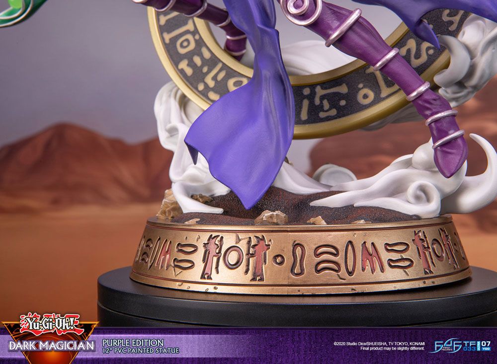 YU-GI-OH! ESTATUA PVC DARK MAGICIAN PURPLE VERSION