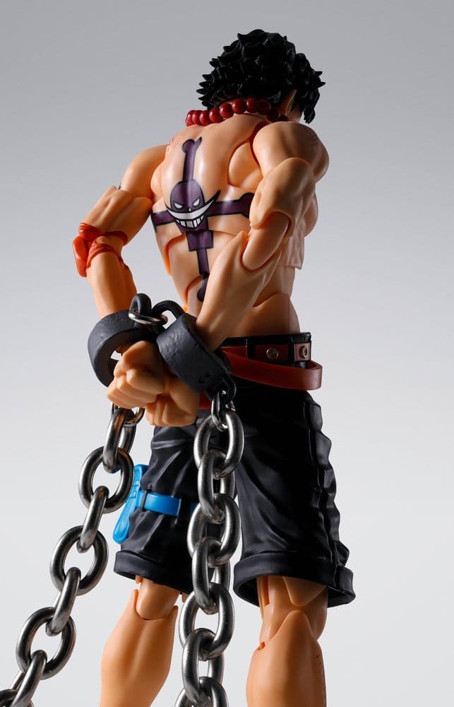 ONE PIECE FIGURA S.H. FIGUARTS PORTGAS D. ACE -MARINEFORD