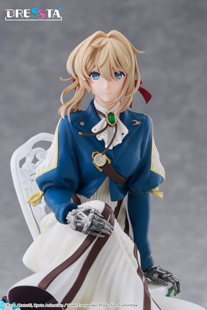 Violet Evergarden Figura PVC Dressta Violet Evergarden - Taito